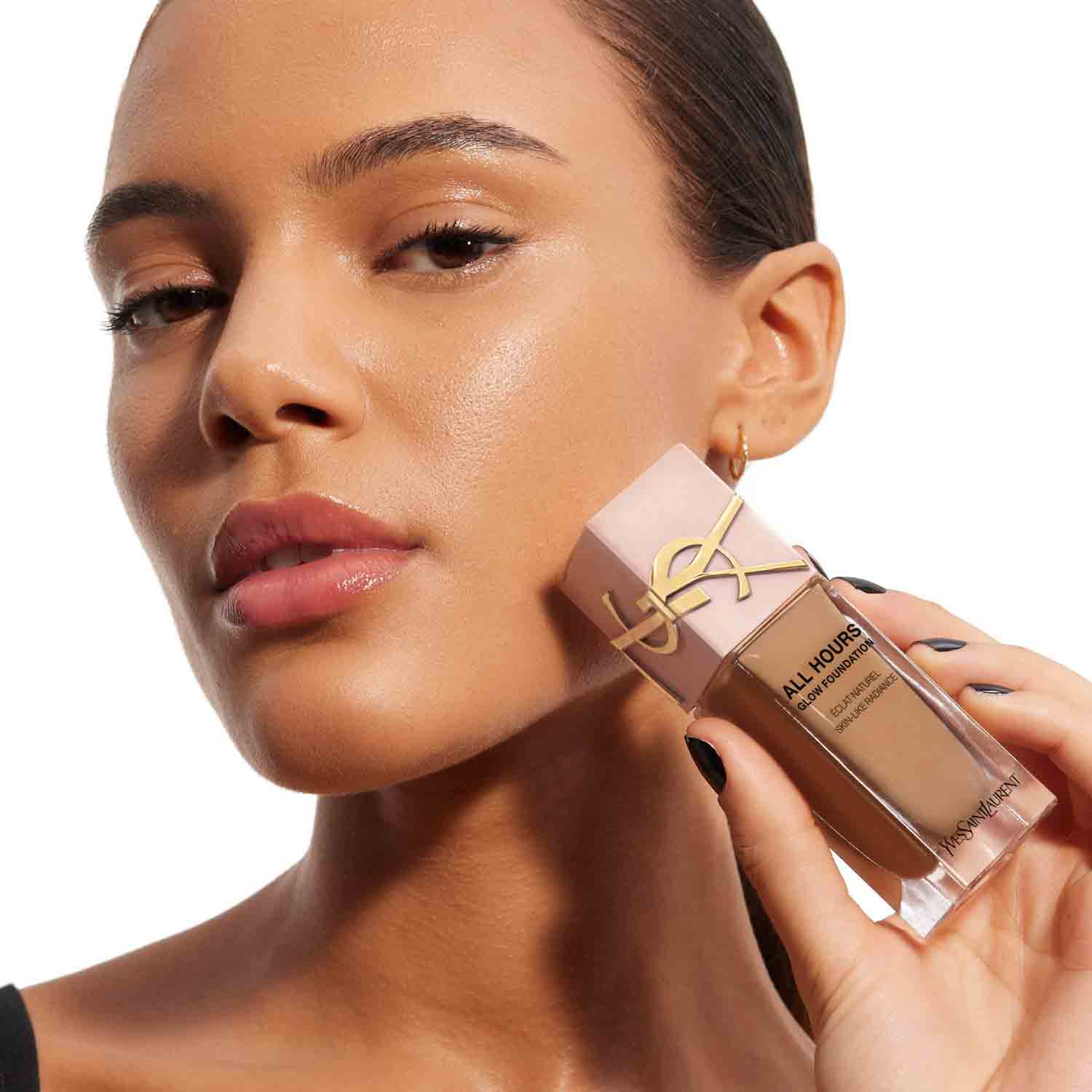 ALL HOURS GLOW FOUNDATION (BASE DE MAQUILLAJE)